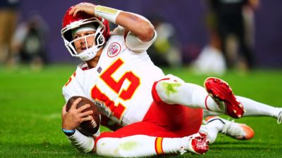 Could the Chiefs miss the playoffs? What went wrong in Week 11 - ESPN