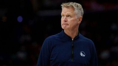 Anthony Davis - Steve Kerr - Giannis Antetokounmpo - Kerr 'concerned' NBA's increased pace leading to injuries - ESPN - espn.com - county Bucks - state Golden