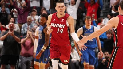 Tyler Herro leads Heat to win over Mavericks in season debut - ESPN