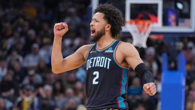 Pistons tie franchise mark with 13th straight win