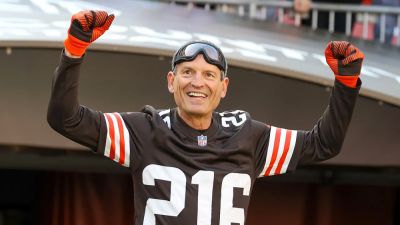 Browns legend Bernie Kosar says he feels like a 'walking miracle' after liver transplant