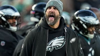 Philadelphia Eagles won't change playcallers after home loss - ESPN