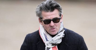 Peter Wright - Joey Barton - Lucy Ward tells jury that social media posts from Joey Barton left her ‘scared’ - breakingnews.ie