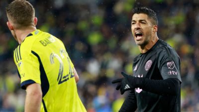 Miami's Suárez gets 1-match ban for kicking Nashville's Nájar - ESPN