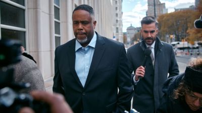 Ex-NBA player Damon Jones pleads not guilty in gambling case - ESPN