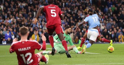 Gary Neville - Giorgi Mamardashvili - Chris Kavanagh - Matheus Nunes - Jeremy Doku - Premier League release statement on controversial VAR call in Man City vs Liverpool - manchestereveningnews.co.uk