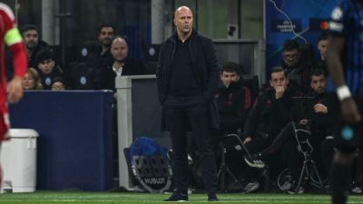 Liverpool coach Slot wonders if Salah thinks he 'made a mistake' - ESPN