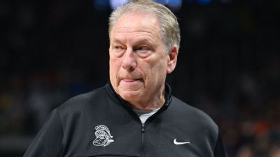 Tom Izzo - Bill Self - Michigan State's Tom Izzo gets $1 million raise, is highest-paid coach in Big Ten - ESPN - espn.com - state Kansas - state Michigan