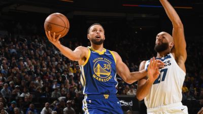 Anthony Edwards - Julius Randle - Rudy Gobert - Steve Kerr - Curry wows with 39 in return, but defense fails Warriors - ESPN - espn.com - San Francisco - state Minnesota