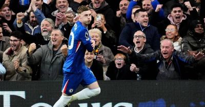 Cole Palmer scores on return to starting line-up as Chelsea ease past Everton