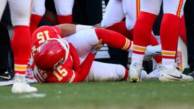 Patrick Mahomes - Andy Reid - An Mri - Patrick Mahomes suffers torn ACL, Chiefs star's season is over: reports - foxnews.com - Los Angeles - state Missouri - county Patrick
