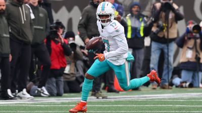 Betting 'MNF': Should you take the Dolphins and the points at Pittsburgh? - ESPN