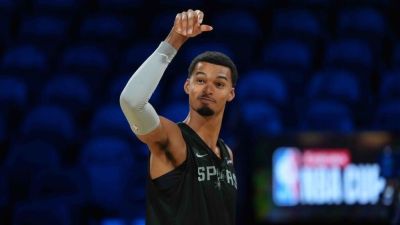 Spurs mull bringing Victor Wembanyama off bench in Cup final - ESPN