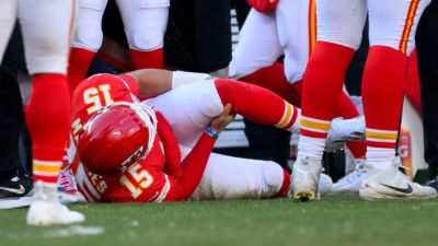 Tom Brady - Andy Reid - Mahomes has surgery for torn ACL; LCL also repaired, per source - ESPN - espn.com - state Missouri - county Dallas - county Patrick
