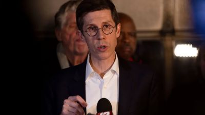 Providence mayor, police chief honored at college basketball game after Brown shooter investigation