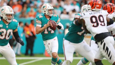 Dolphins' Quinn Ewers makes 1st NFL start, expected to remain QB1 - ESPN