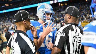 Lions don't blame officials, own loss after late OPI calls - ESPN