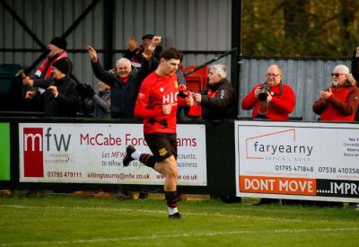 Sittingbourne manager Reece Prestedge says his side should have the confidence and belief to beat Isthmian South East promotion rivals Merstham