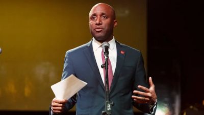 Mayor, Chiefs fans react to NFL franchise's planned move to Kansas