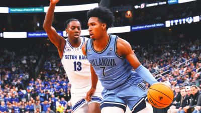 Jay Wright - Last Night in College Basketball: Villanova Wins Its 1st Big East Battle - foxnews.com - county Hall - state Michigan