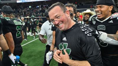 Ohio tabs John Hauser as coach after Brian Smith fired for cause - ESPN