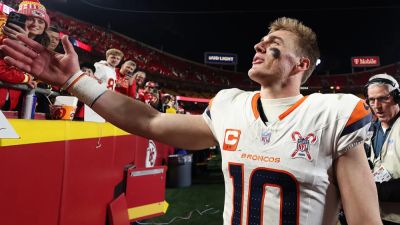 Broncos star Bo Nix explains childhood fear of dogs after moment with broadcaster