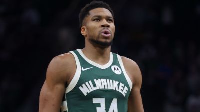 Sources: Giannis Antetokounmpo expected to return vs. Bulls - ESPN
