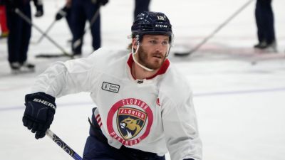 Matthew Tkachuk - Aleksander Barkov - Matthew Tkachuk practices with Panthers for 1st time this season - ESPN - espn.com - Usa - Washington - New York - county Atlantic - county Stanley - county Bay - county Lauderdale