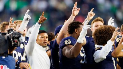 Notre Dame's Marcus Freeman shuts door on NFL interest, announces return to school