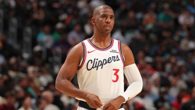 Clippers send Chris Paul home, say he's no longer on team - ESPN