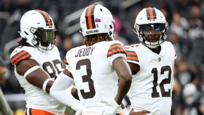 Browns' Shedeur Sanders, Jerry Jeudy downplay sideline spat - ESPN