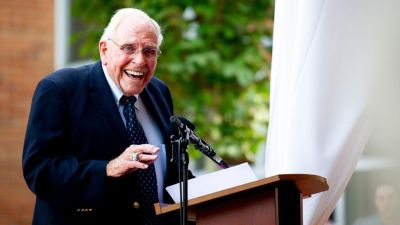 Roy Kramer, SEC commissioner and BCS architect, dies at 96 - ESPN