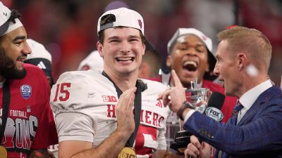 Isaiah Jones - Michael Conroy - Fernando Mendoza, Julian Sayin, Diego Pavia and Jeremiyah Love tapped as Heisman Trophy finalists - foxnews.com - Ireland - state Indiana - state Ohio - county Green