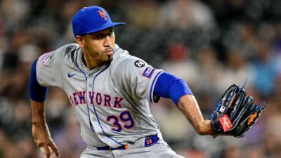 Sources - Dodgers, ex-Mets closer Edwin Diaz reach 3-year deal - ESPN