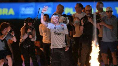 Neymar's emotional Santos return marked with lavish ceremony - ESPN