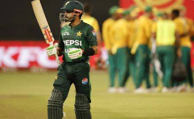 Babar Azam - Sachin Tendulkar - Shan Masood - Pakistan Selectors Want Babar Azam To Open In Champions Trophy, Hope Star Batter Will Emulate Sachin Tendulkar - sports.ndtv.com - South Africa - New Zealand - India - Pakistan