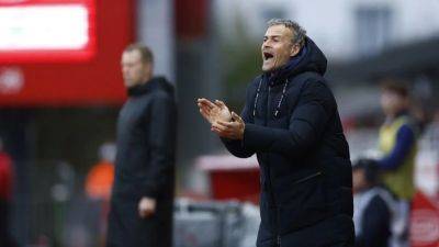 PSG coach Enrique hails Dembele after two hat-tricks in a row