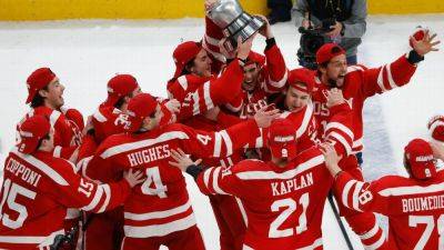 No. 9 Boston University upsets No. 1 BC in Beanpot final - ESPN