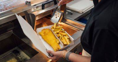 'I went to Benidorm's oldest chippy and price left me completely floored' - manchestereveningnews.co.uk - Spain