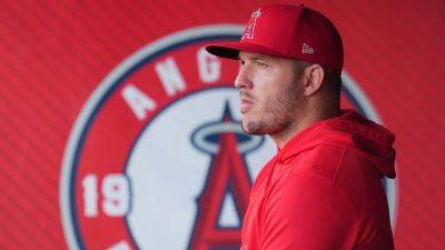 Angels' Mike Trout moving from center to right field - ESPN