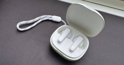 Amazon's 'brilliant' £30 headphones 'I prefer to Apple AirPods' reduced to £16
