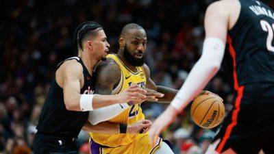 For LeBron, another historic 40-point night in Lakers' win - ESPN