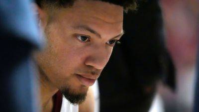How Alabama basketball is leaning into the pressure it's under - ESPN