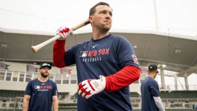 Alex Bregman hits 2-run homer in spring debut with Red Sox - ESPN