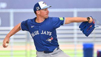 Max Scherzer - Chris Bassitt - Blue Jays' Chris Bassitt serves fantasy football punishment during spring training game - foxnews.com - Usa - New York - San Francisco