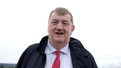 John Joseph 'Shark' Hanlon has training licence reinstated - rte.ie - Ireland