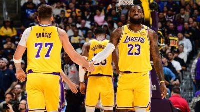 Betting Lakers-Mavericks: Four props that stand out - ESPN