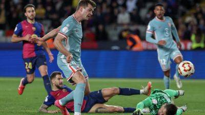 Robert Lewandowski - Marcos Llorente - Antoine Griezmann - Julian Alvarez - Atletico Madrid - Alexander Sorloth - Inigo Martinez - Inter Milan - Hakan Calhanoglu - Marko Arnautovic - Coppa Italia - European wrap: Barcelona and Atletico Madrid share spoils eight-goal Copa del Rey thriller - rte.ie - France - Germany - Scotland - county Oliver