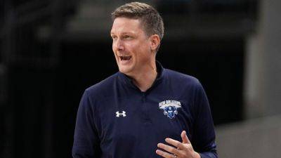 Reports - New Orleans hoops suspensions over gambling probe - ESPN