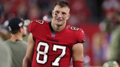 Tom Brady - Denver Broncos - Rob Gronkowski - Michael Hickey - Bo Nix - Rob Gronkowski addresses rumored NFL return as report links him to Broncos - foxnews.com - Australia - New York - county Eagle - county Bay